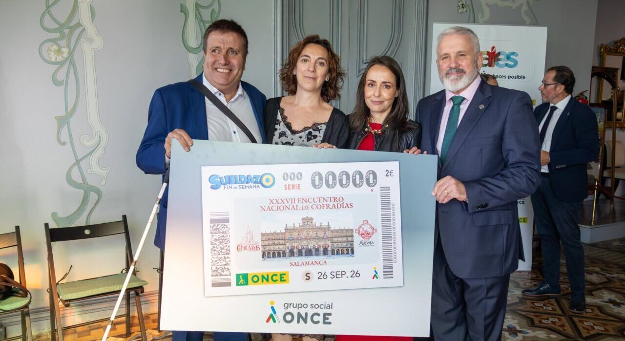 Presentación del cupón de la ONCE para el encuentro nacional de cofradías en Salamanca