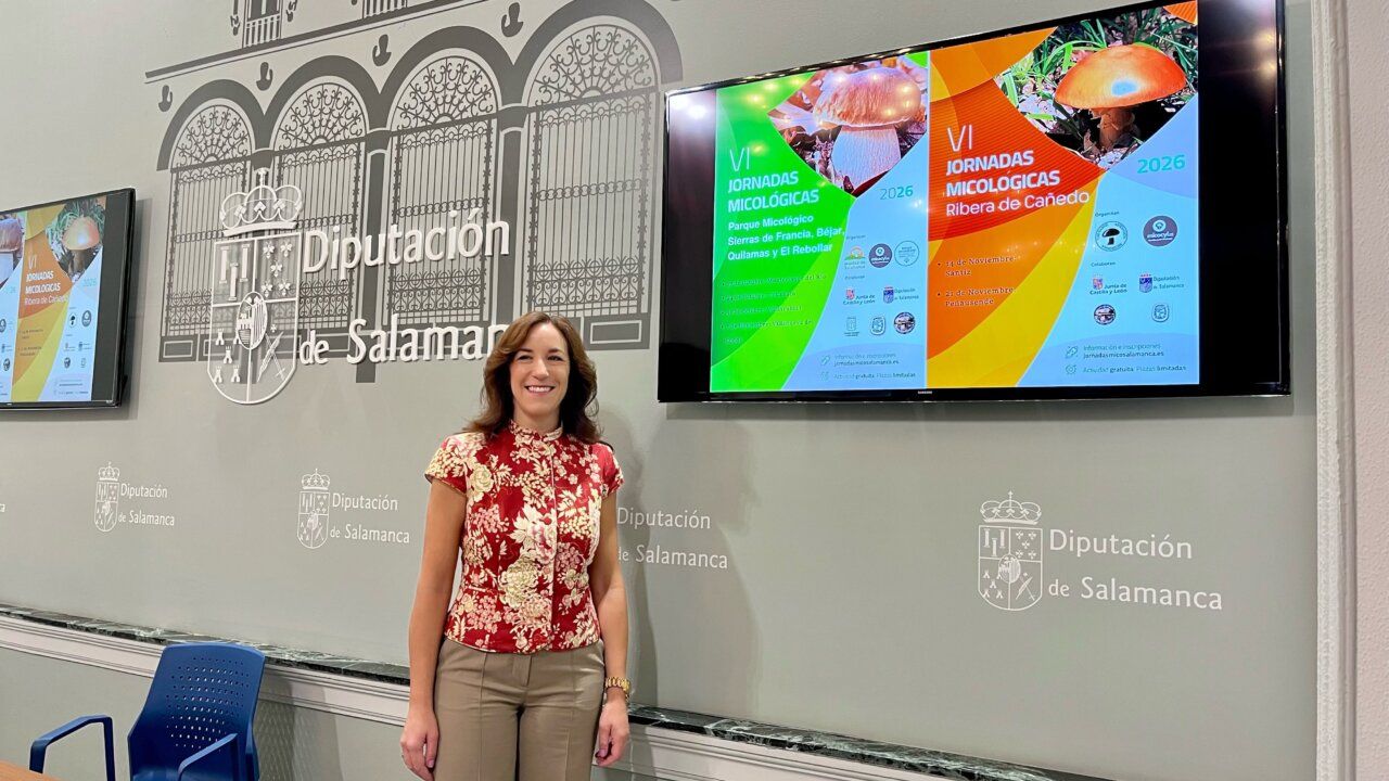 Presentación de las jornadas micológicas en Salamanca con cartel informativo