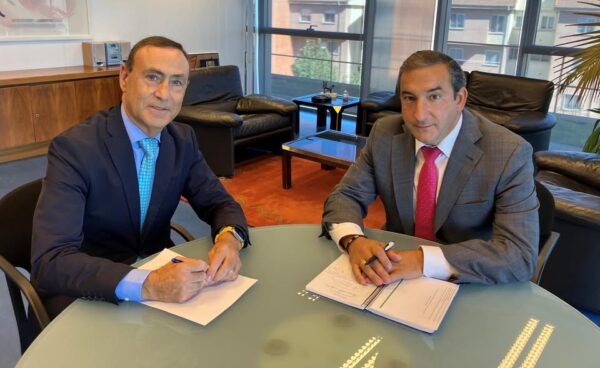 Reunión entre representantes de la Junta de Castilla y León y Carbajosa de la Sagrada
