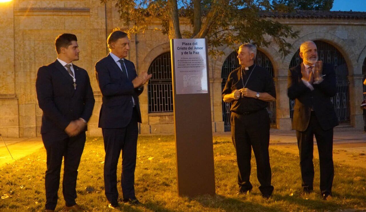 Inauguración de la Plaza del Cristo del Amor y de la Paz en Salamanca