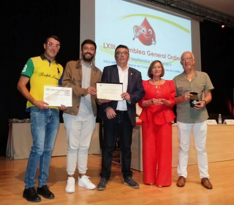 Entrega del premio a Peñaranda de Bracamonte por donación de sangre