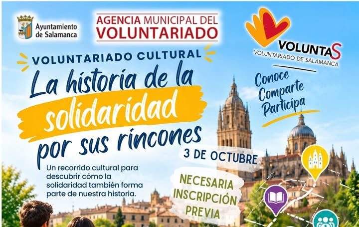 Grupo de personas participando en un recorrido cultural sobre solidaridad en Salamanca
