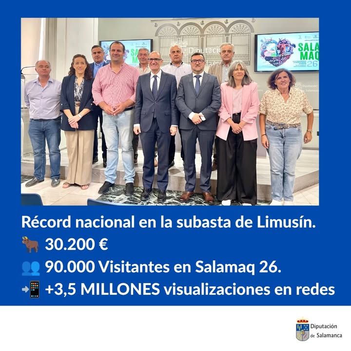 Grupo de personas en la Feria Agropecuaria de Salamanca 26