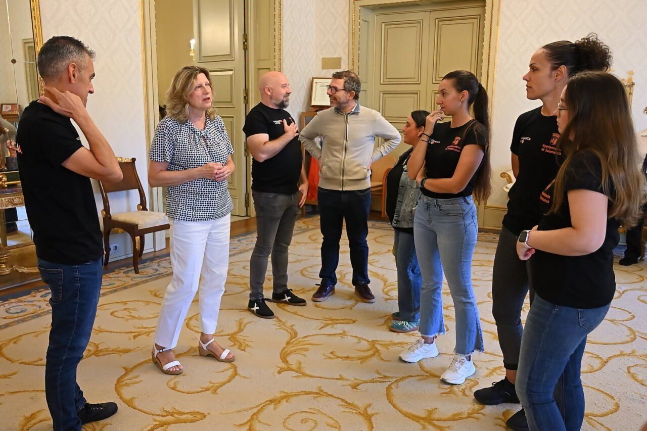 Reunión sobre ocio saludable en Salamanca con varios participantes