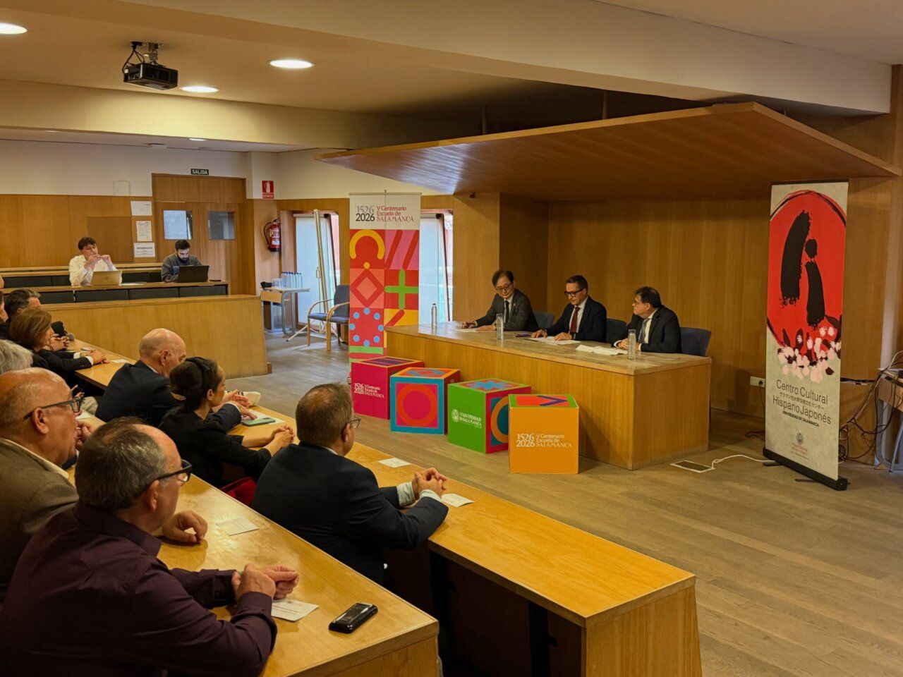 Evento del V Centenario de la Escuela de Salamanca con asistentes y ponentes