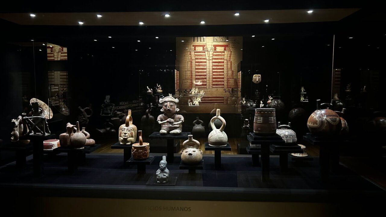 Exposición de artefactos en el V Centenario de la Escuela de Salamanca