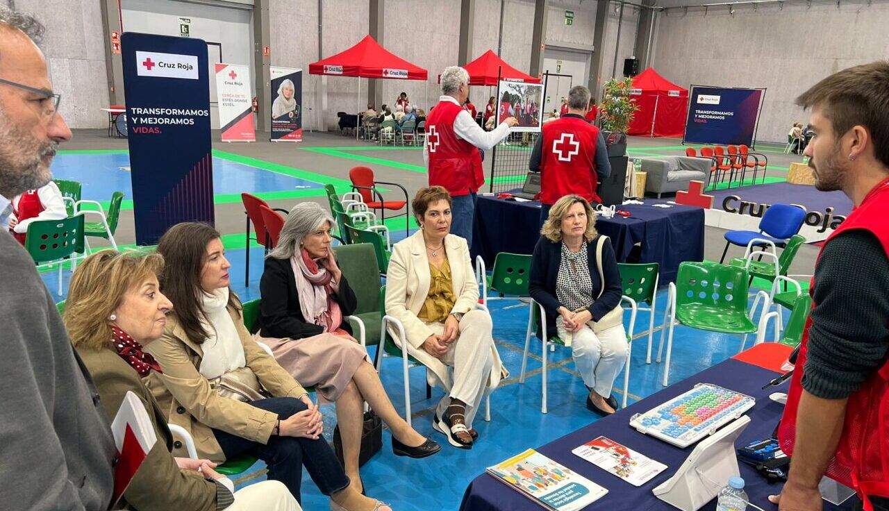 Participantes en un encuentro sobre tecnología para personas mayores en Salamanca.