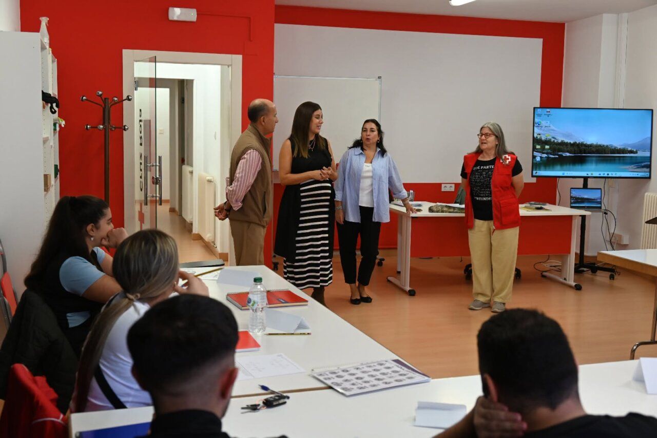 Representantes de Cruz Roja en un curso sobre empleo en Ciudad Rodrigo
