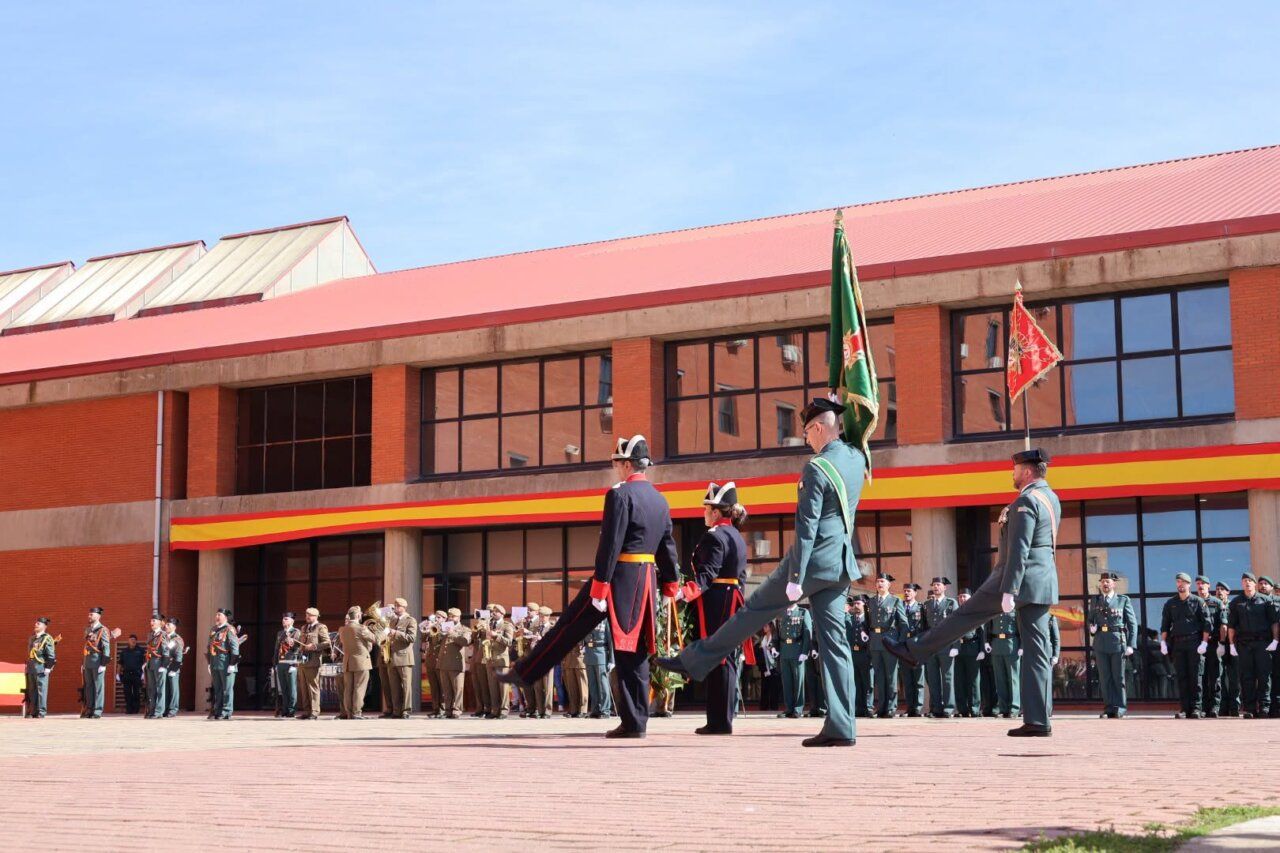 Ceremonia de homenaje a la Guardia Civil en Salamanca