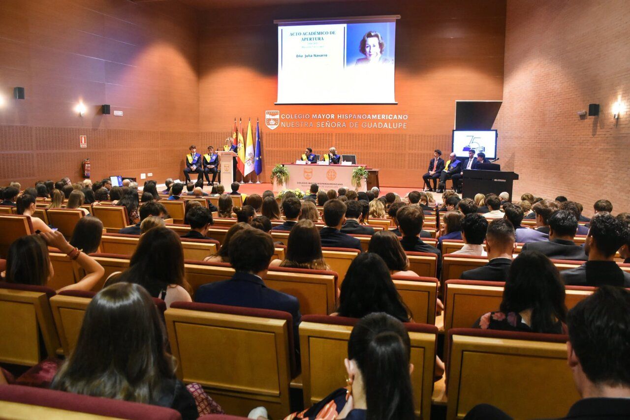 Ceremonia de apertura en el Colegio Mayor Nuestra Señora de Guadalupe