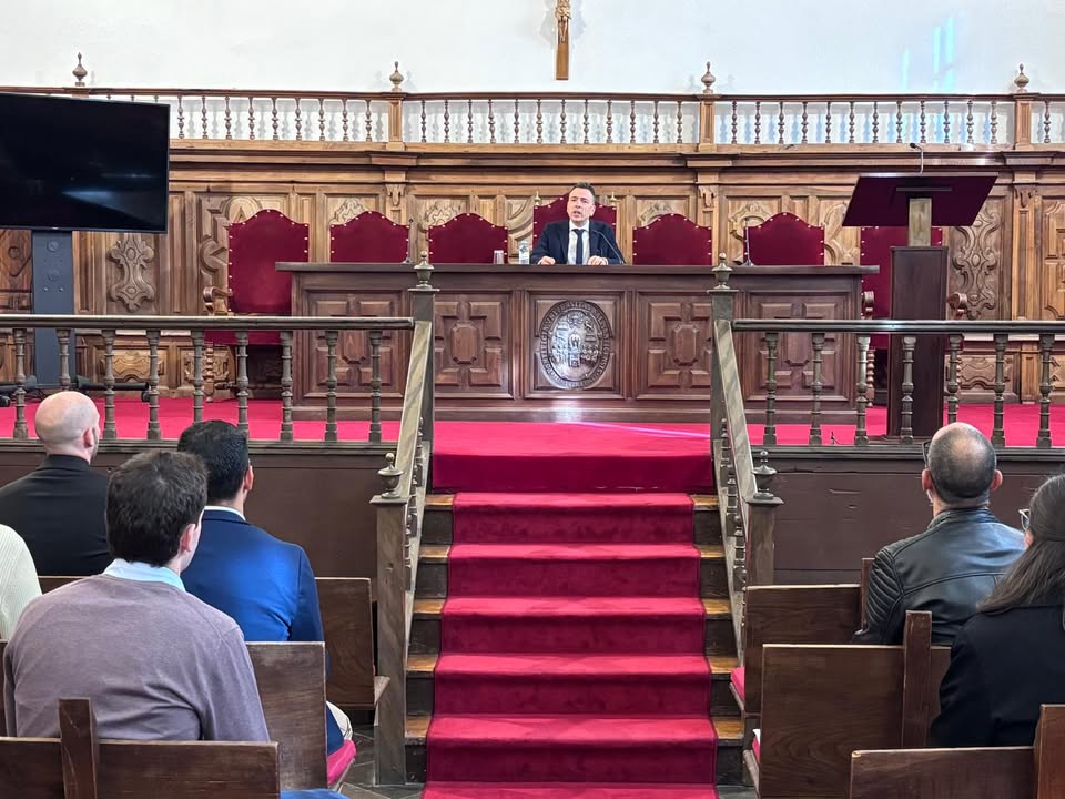 Ceremonia de bienvenida a nuevos docentes en la Universidad Pontificia de Salamanca