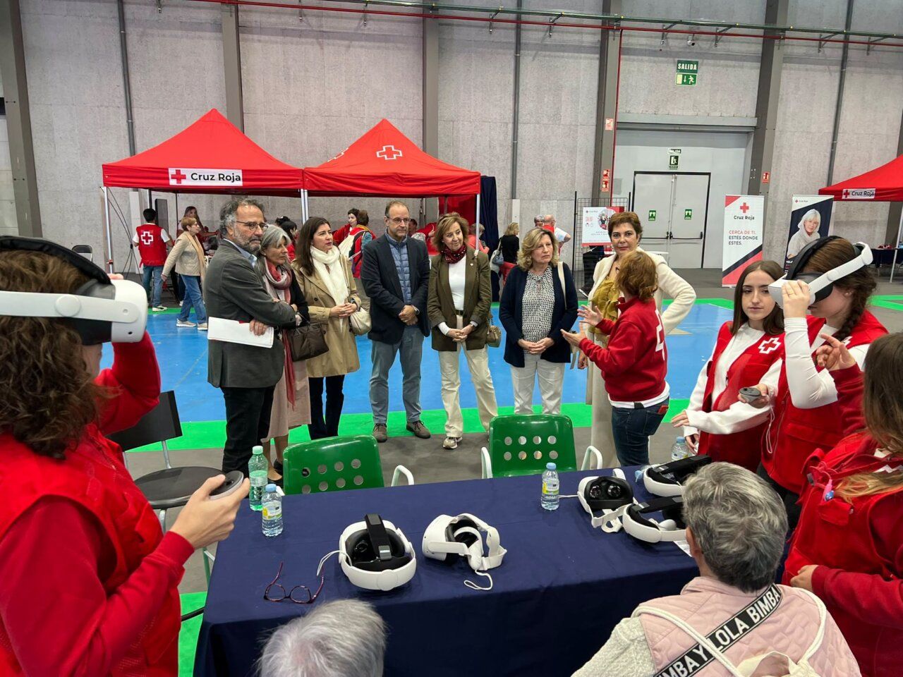 Personas mayores participan en un encuentro sobre tecnología en Salamanca