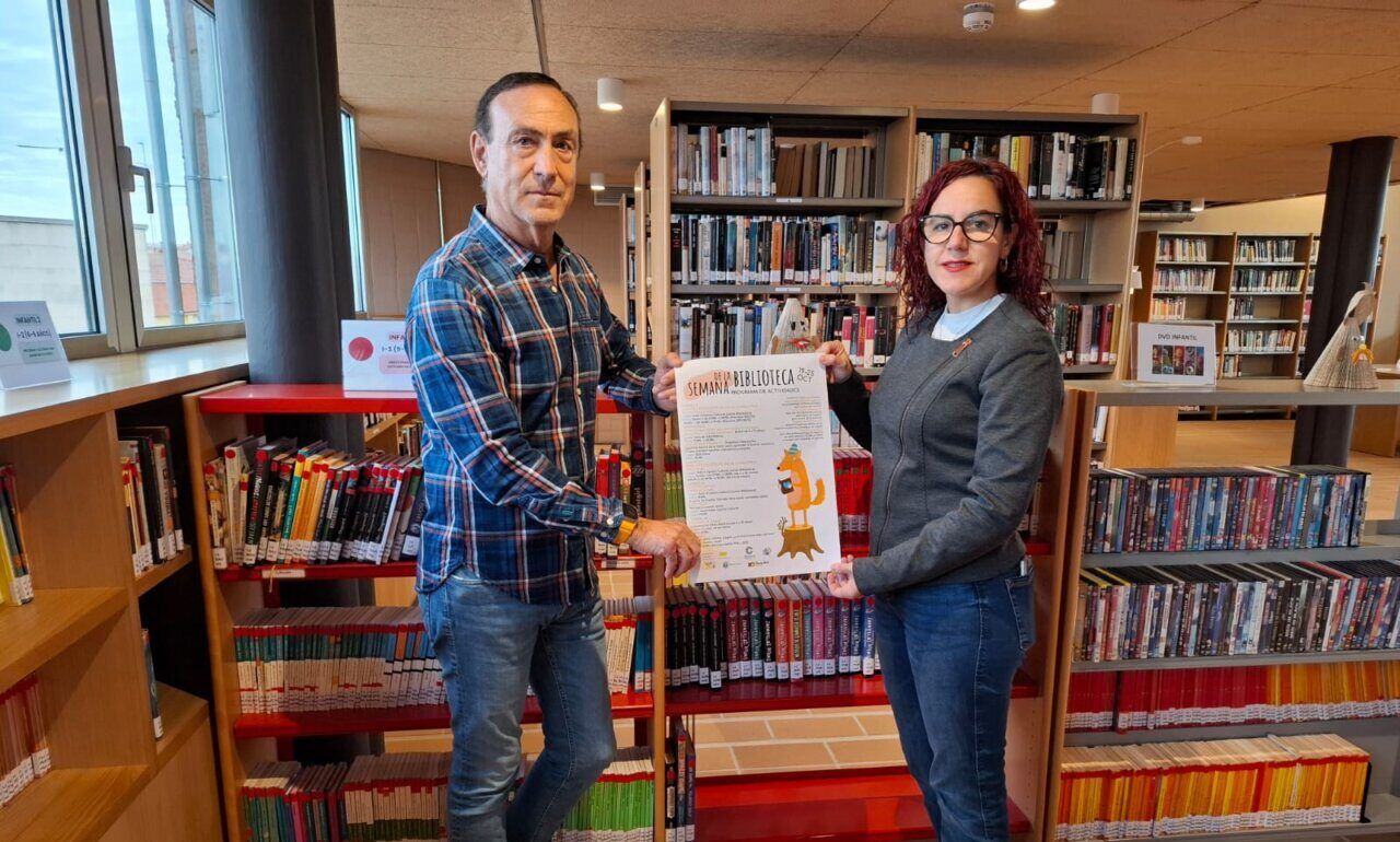 Alcalde y concejala presentan actividades de la Semana de la Biblioteca